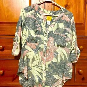 NWT Ruby Road Top - Medium